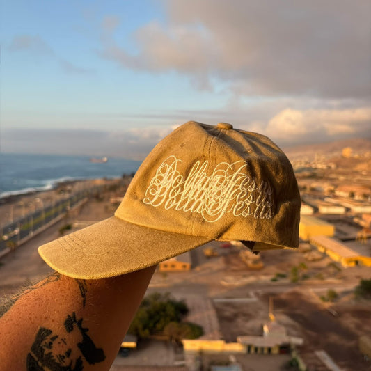 SNAPBACK BROWN LETTERING